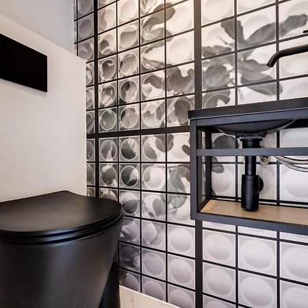 La Petite Suite - T1 en duplex en plein centre ville Annecy Extérieur photo